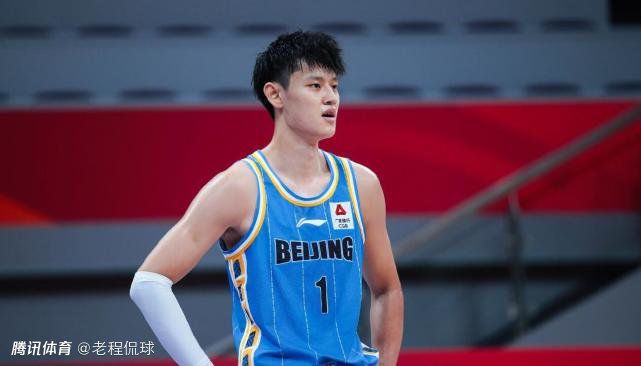 双腿打开被挠毛笔调教小说